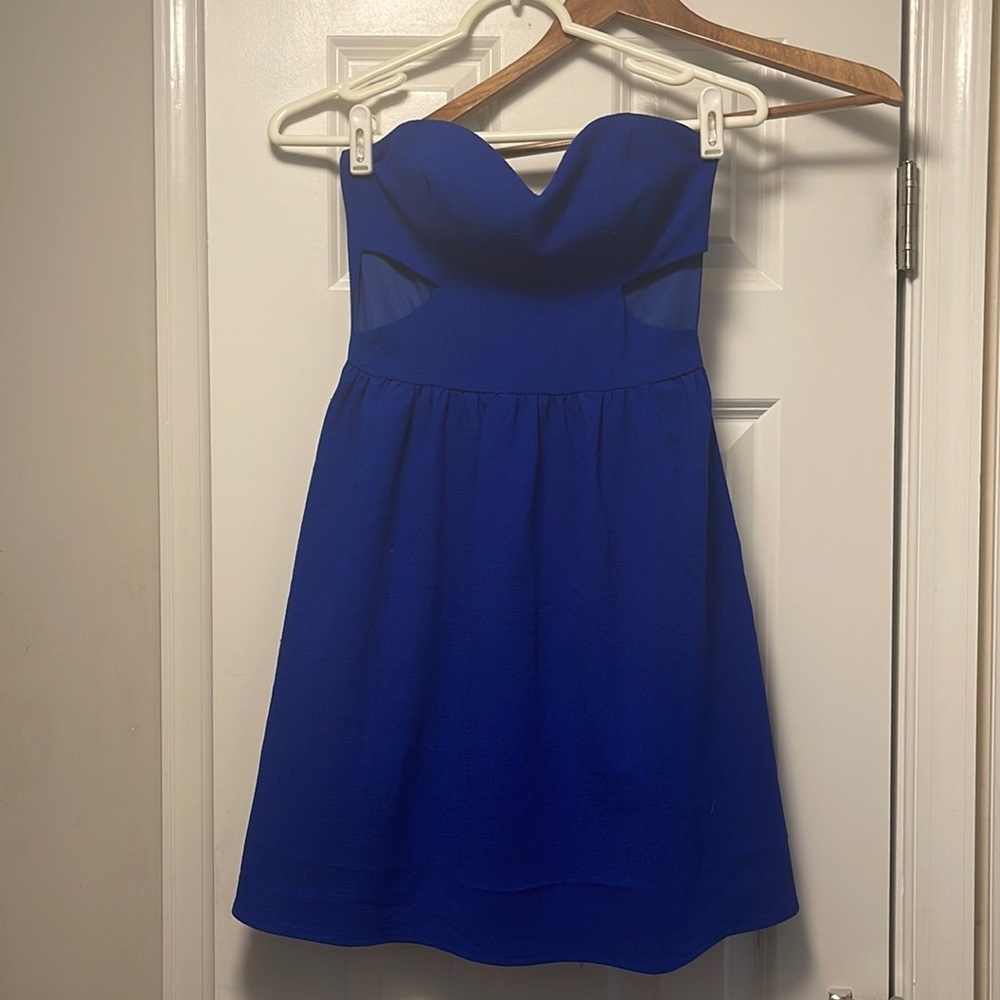 En Crème blue dress with cut outs